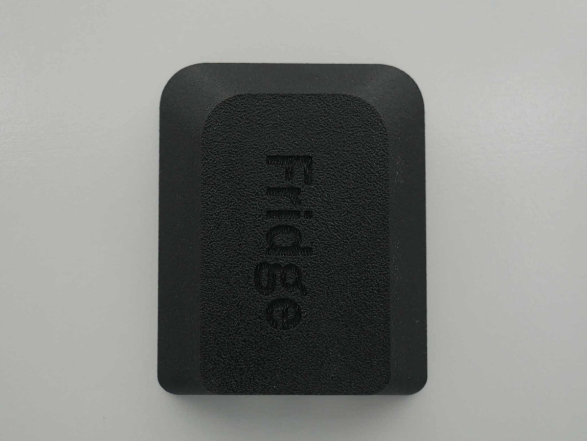 Single Anderson Mount black 50amp plug cover with Fridge text, UV resistant ASA-Glass Fibre material
