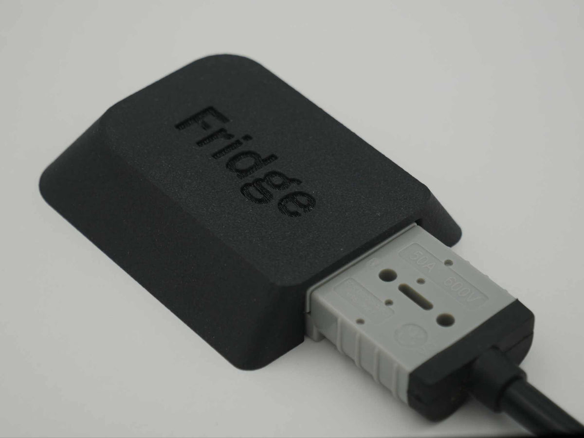 Single Anderson Mount with Fridge label and 50amp Anderson plug in black UV-resistant ASA-Glass Fibre housing