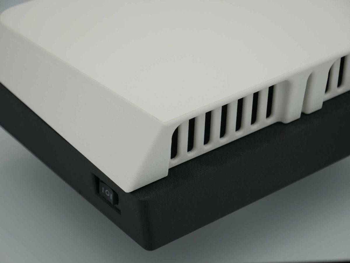Close-up of the big spinner canopy vent showcasing the white option for canopy ventilation.