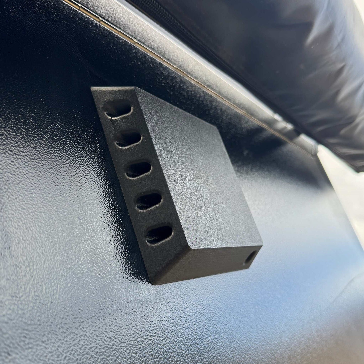 The Original air vent from Ventit3d fitted to a black canopy